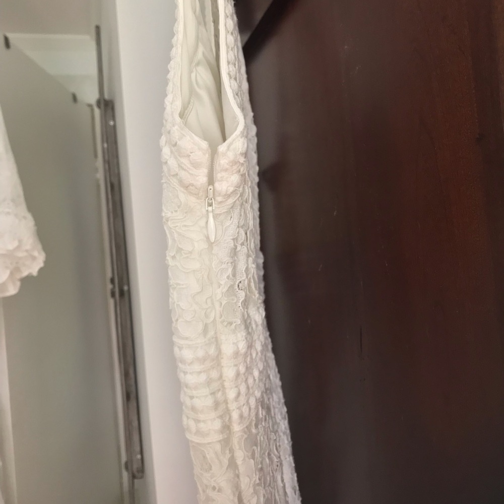 Bardot White Lace Midi Dress - Picture 4 of 7